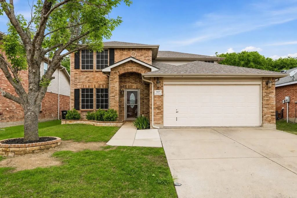 16637 Woodside Drive, Fort Worth