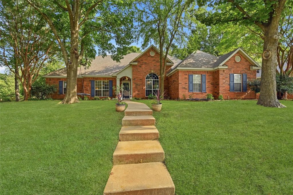 2030 Deer Run, Denison