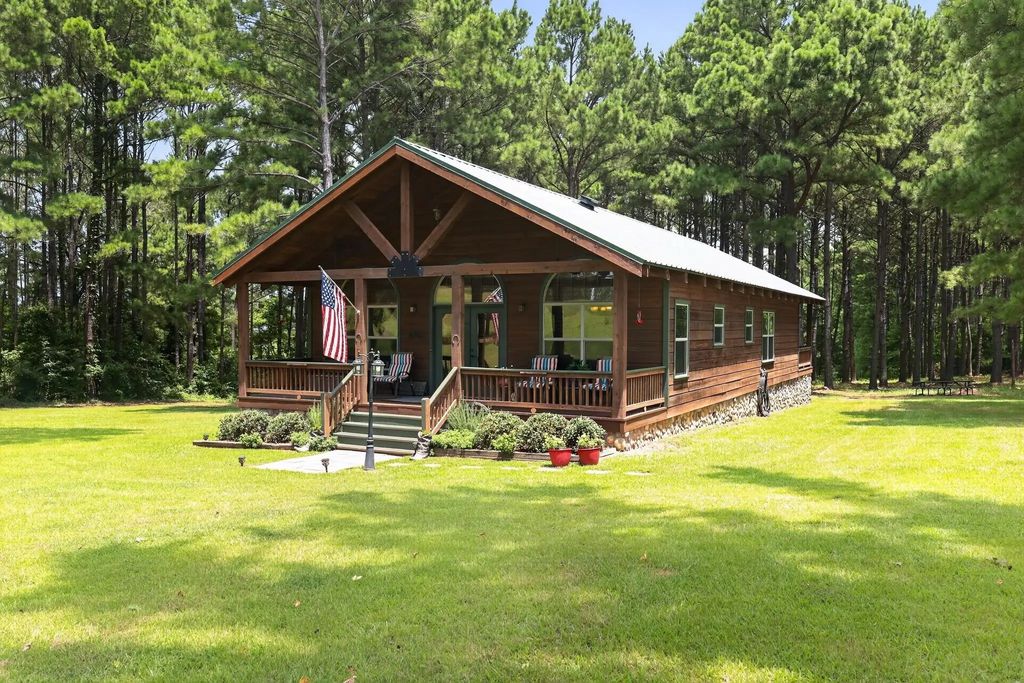 200 Equestrian Circle, Jefferson