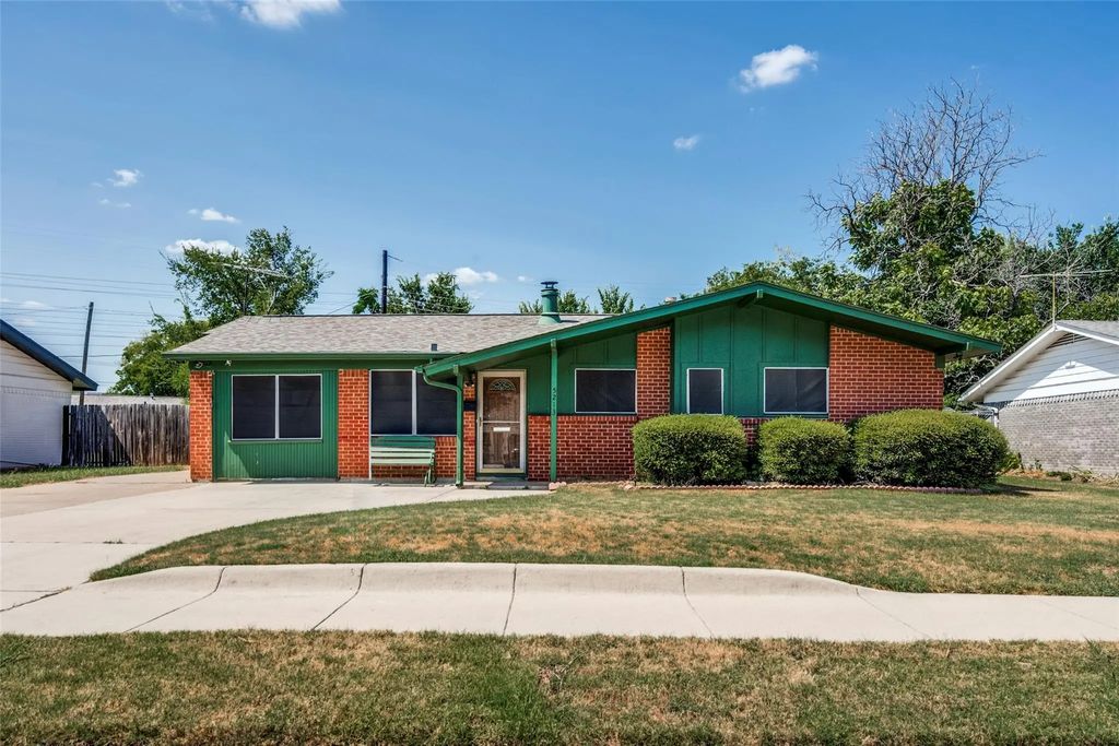 5213 Bonnie Wayne Street, Haltom City
