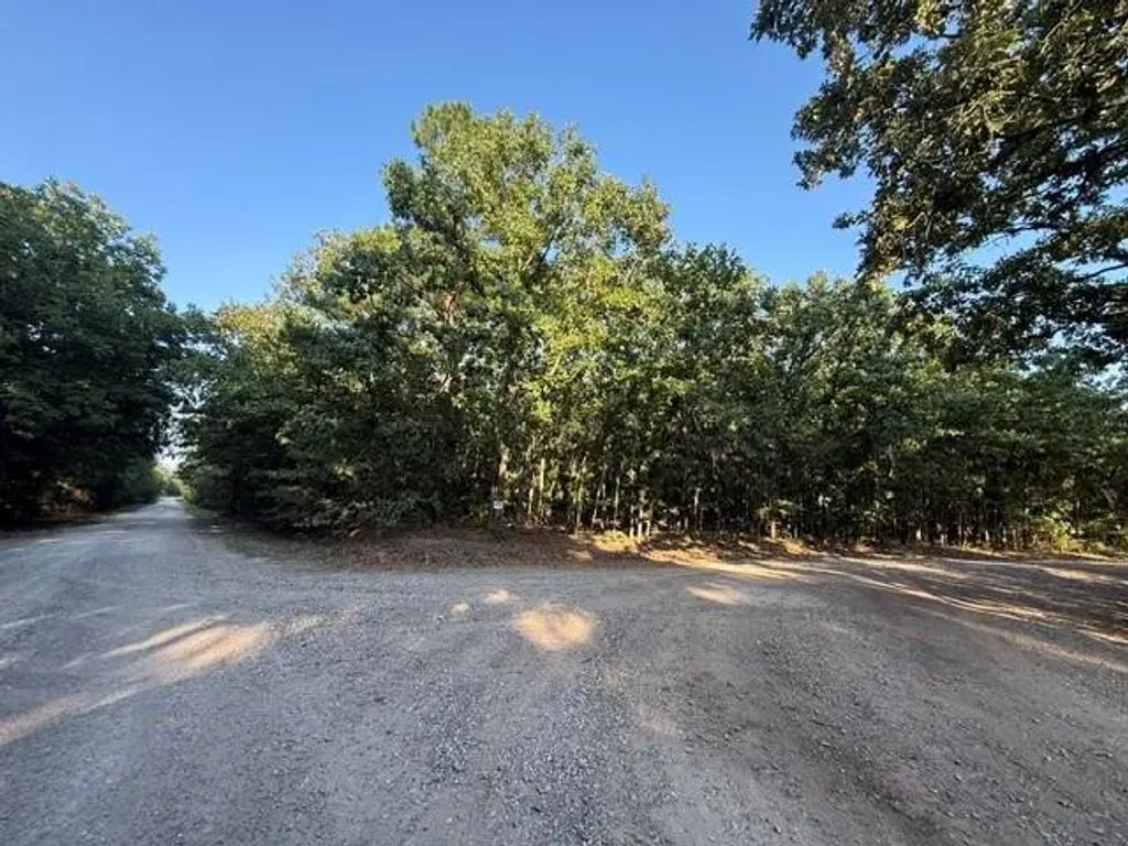 111 Cr 1275, Clarksville