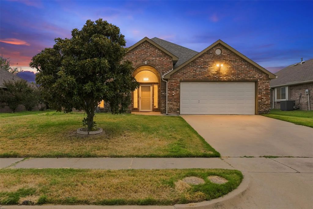3221 Canary Lane, Midlothian