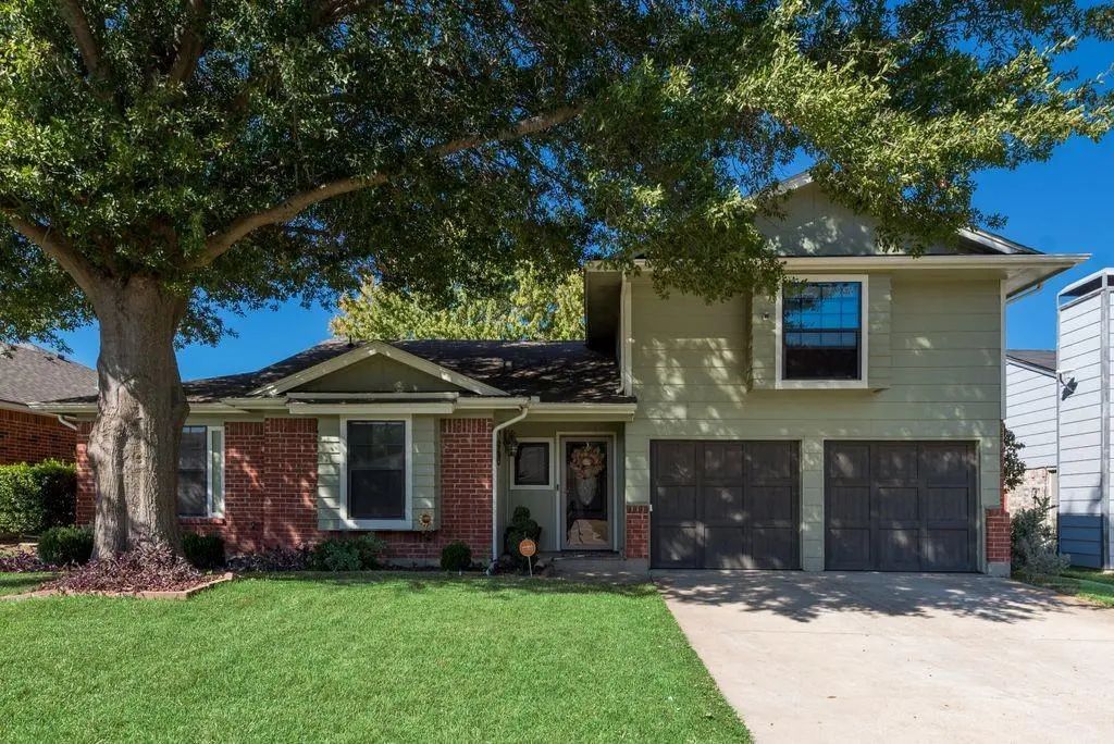 6708 Olivewood Drive, Arlington