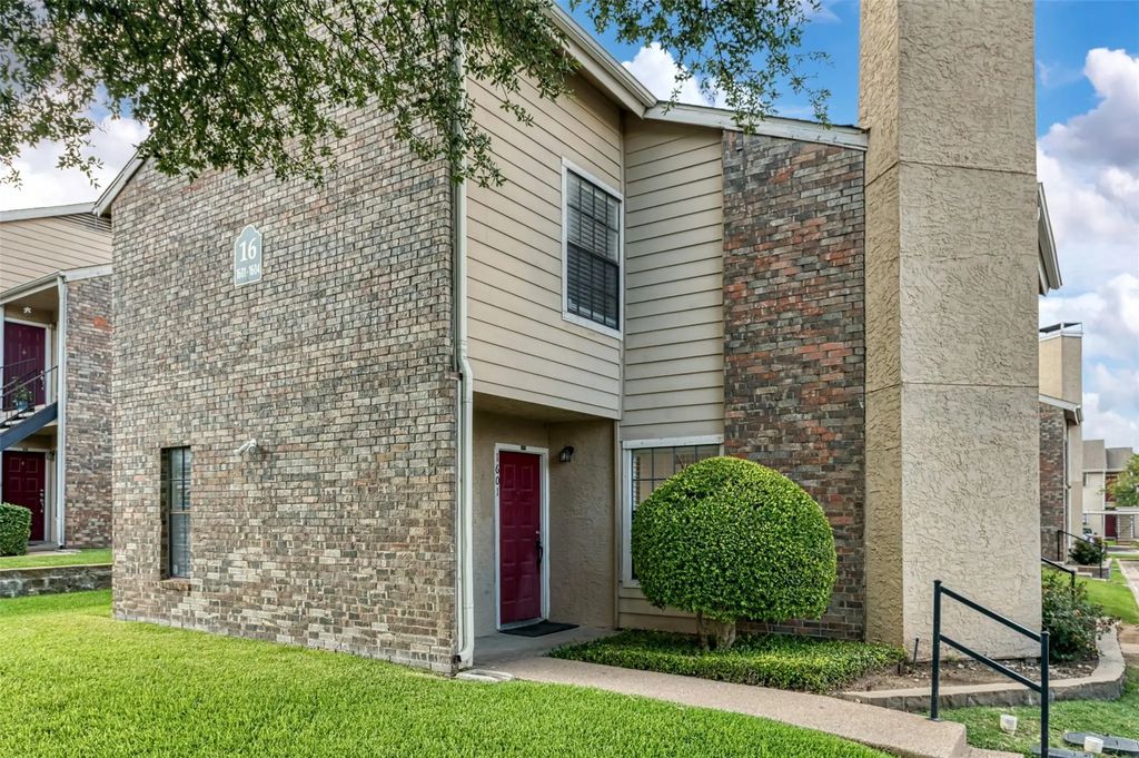 4748 Old Bent Tree Lane 1601, Dallas