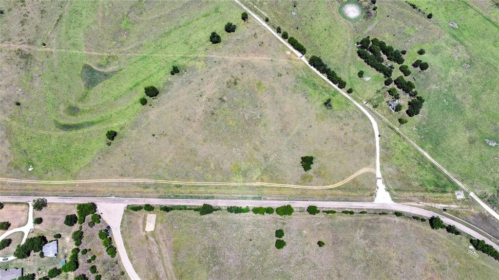 4800 Woodard Avenue, Cleburne
