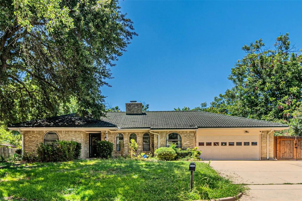 4117 Aragon Drive, Fort Worth