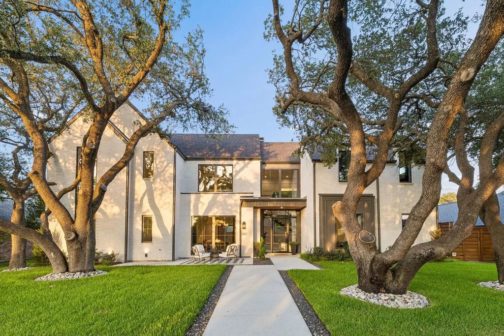 16834 Mossy Oak Drive, Dallas