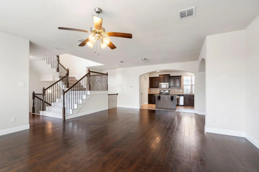2640 Venice Drive 2, Grand Prairie