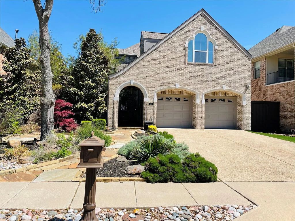 40 Emerald Pond Drive, Frisco