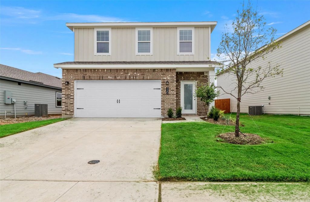 120 Waterhouse Lake Drive, Anna