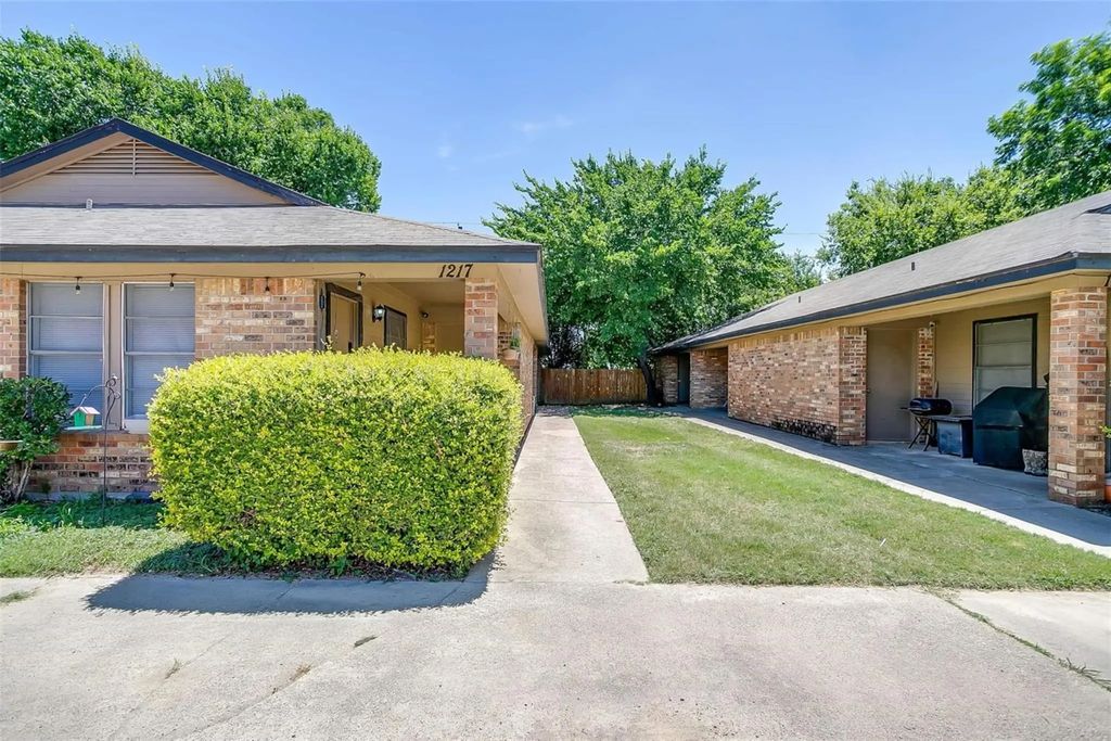 1217 Kimbrough Street, White Settlement