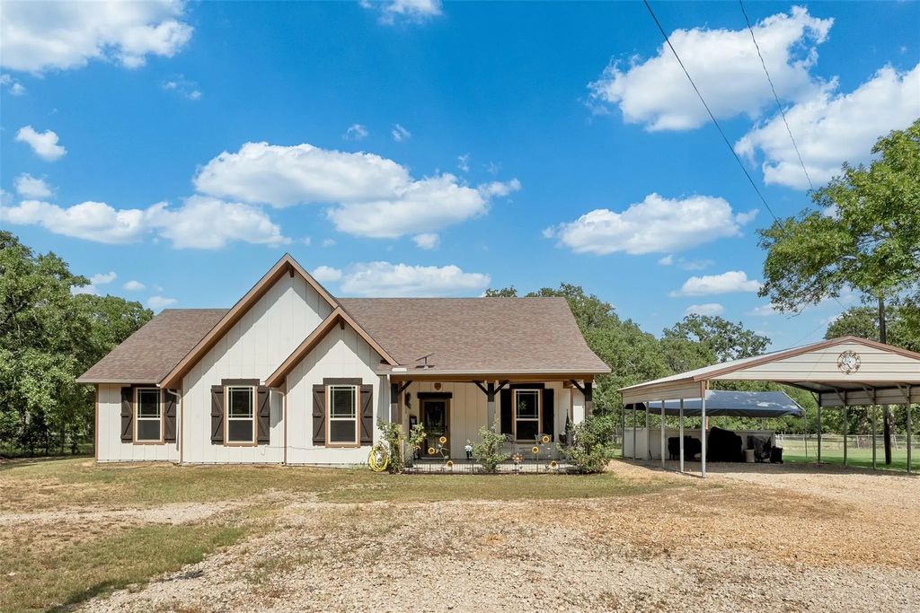 17930 Acre Lane, Kemp