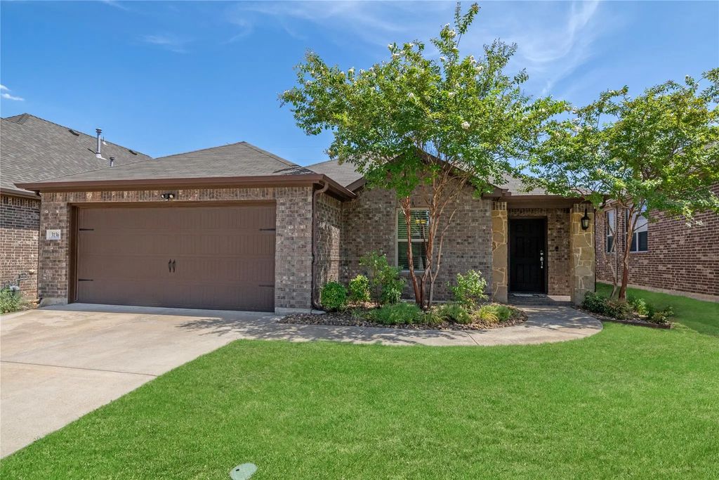 3136 Sangria Lane, Fort Worth