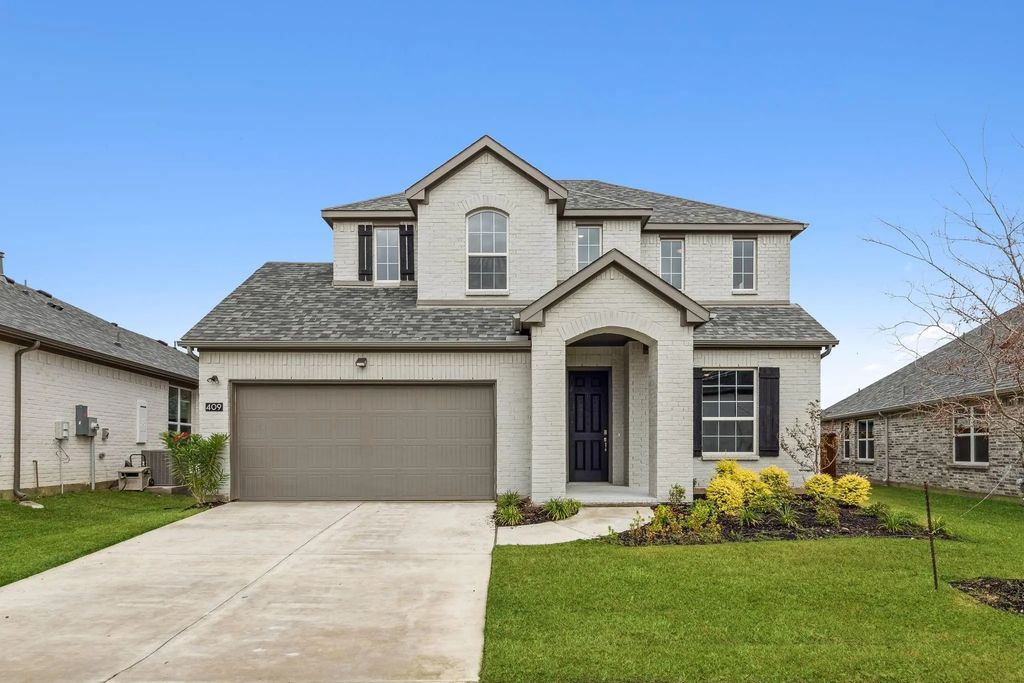 409 Hoot Owl Hill, Weston