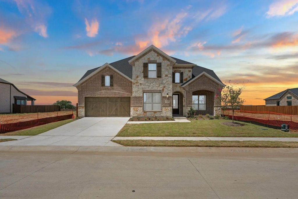 1733 Monarch Haven Way, Oak Point