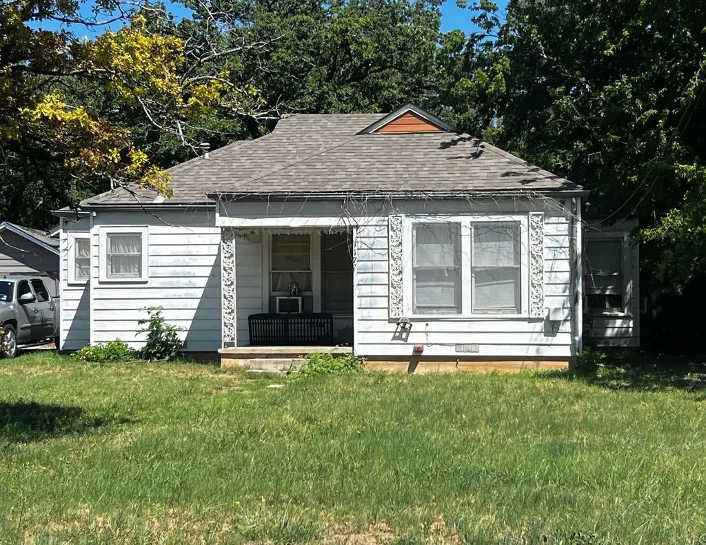 1177 W Shirley Street, Stephenville