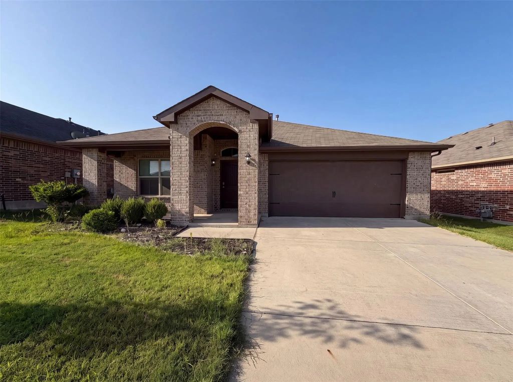 6337 Pontoon Street, Fort Worth