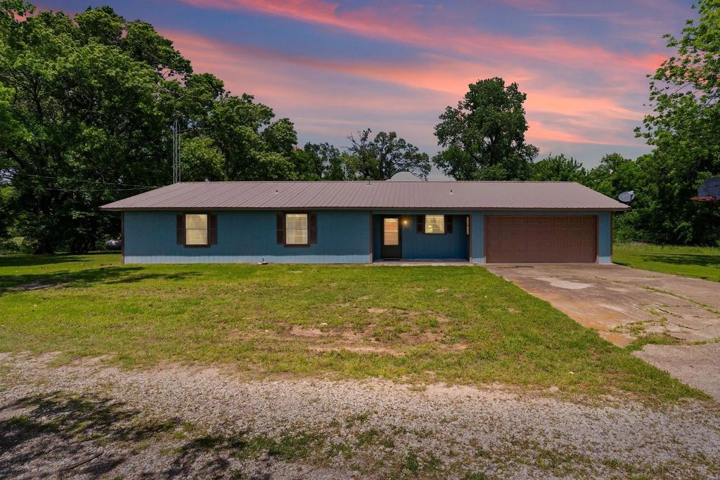 450 Rs County Road 4480, Point