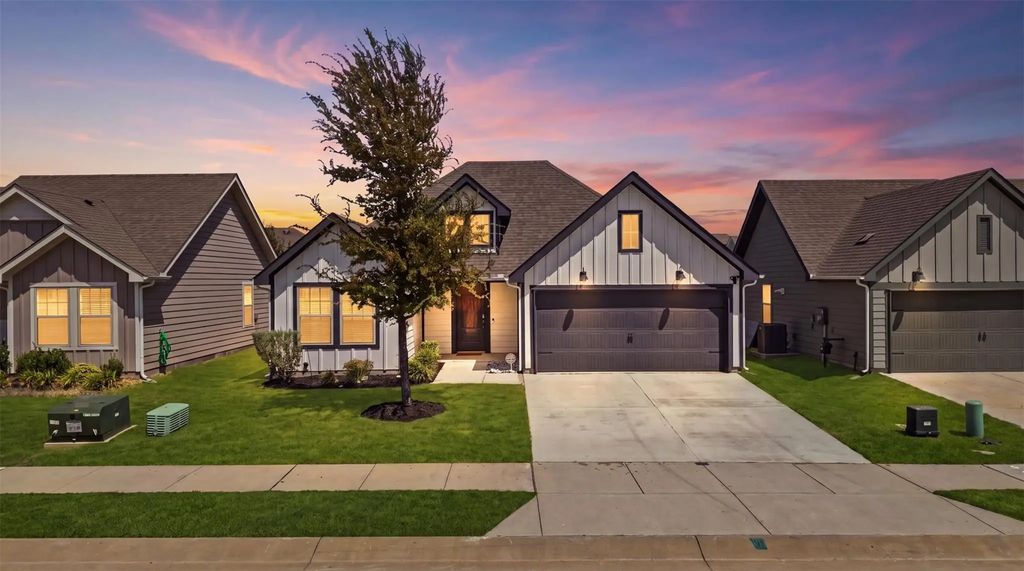 11328 Headwater Court, Providence Village