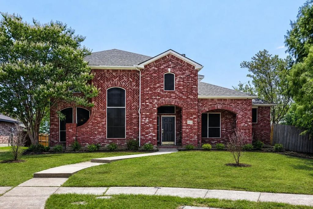 1013 Hampstead Drive, Mesquite