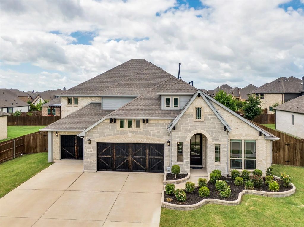 440 Brushwood Lane, Waxahachie