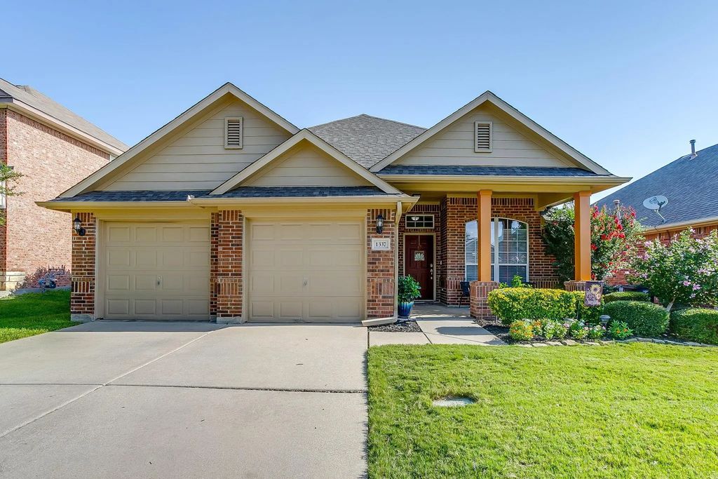 1337 Constance Drive, Fort Worth