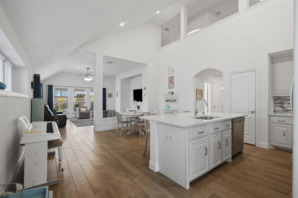 1309 Mill Place, Aubrey