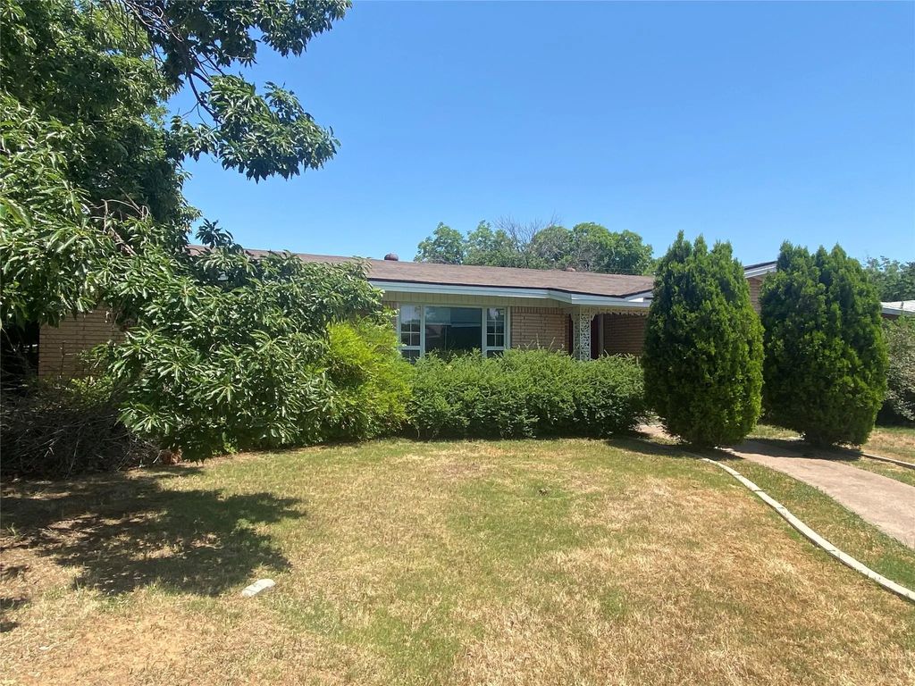 2467 Garfield Avenue, Abilene