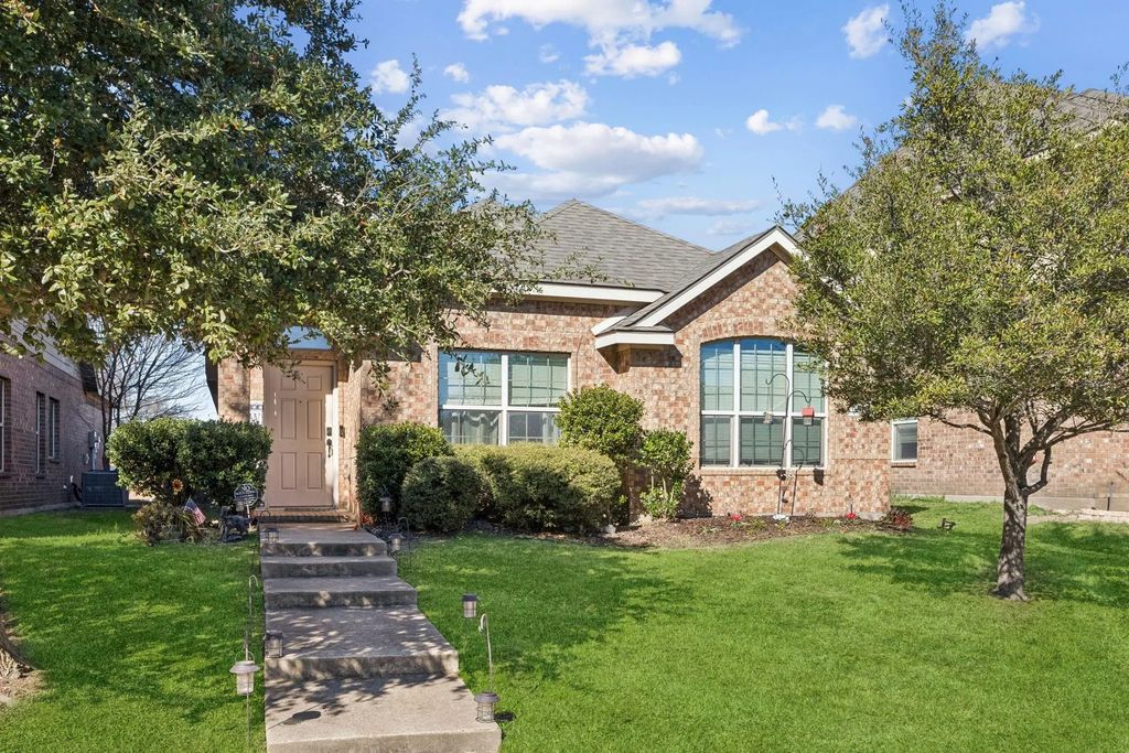 1601 Applegate Way, Royse City
