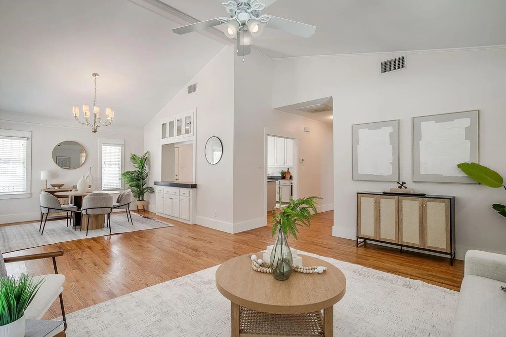 2700 College Avenue, Fort Worth