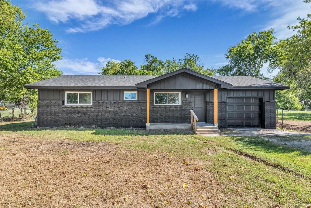 700 4th Street, Bruceville Eddy