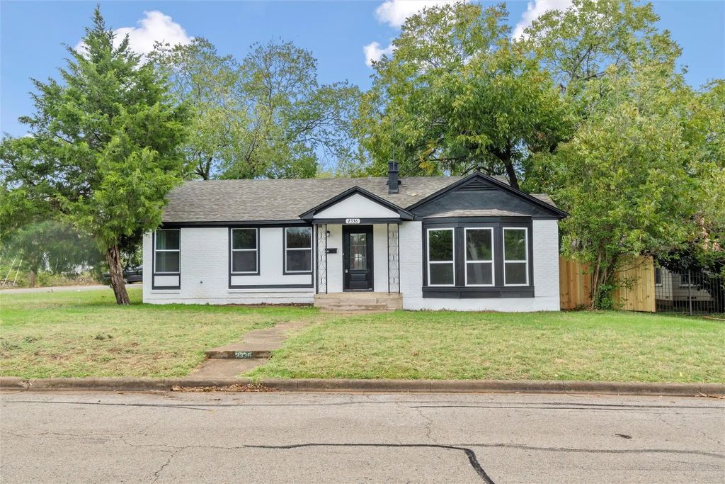 2336 Glencrest Drive, Fort Worth