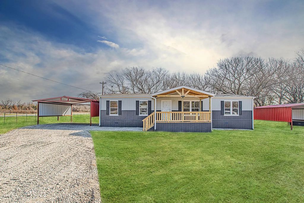 101 Kelly Court, Azle