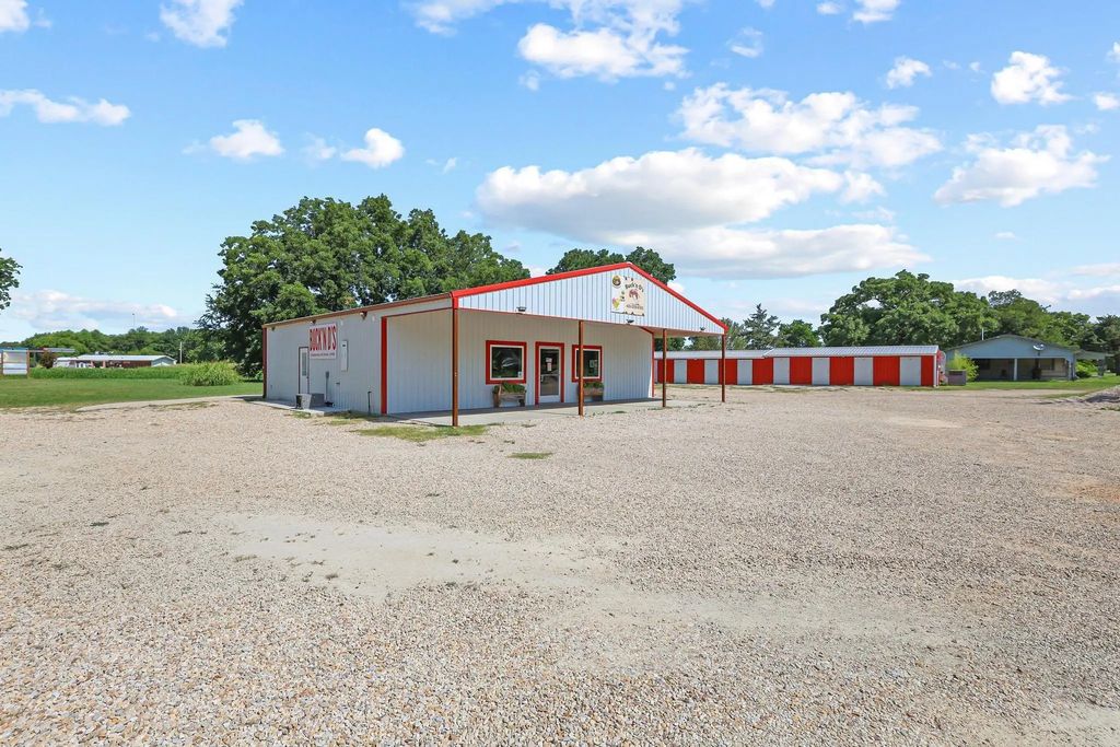 453 Depot St, Deport