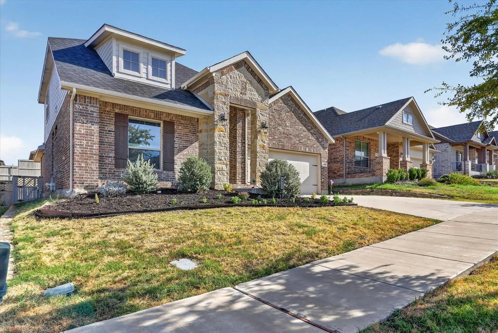 2320 Coyote Way, Northlake