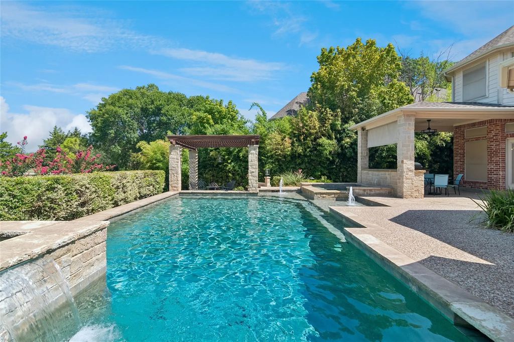 1610 Fairlakes Pointe Drive, Rockwall