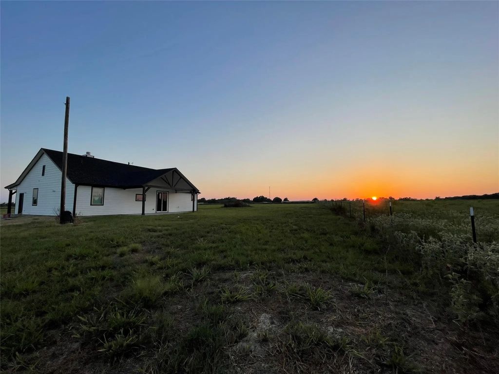 1651 Vz County Road 2306, Canton