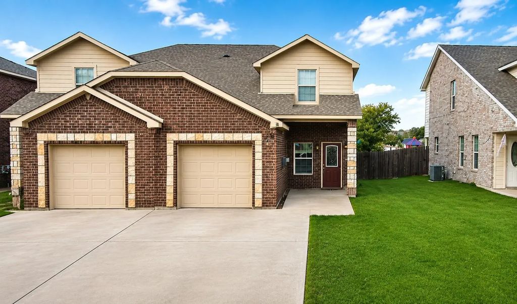 906 Parkplace Ridge, Princeton