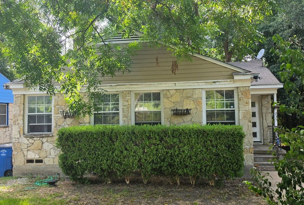 235 N Shore Drive, Dallas