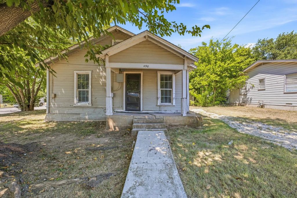 490 S First Avenue, Stephenville