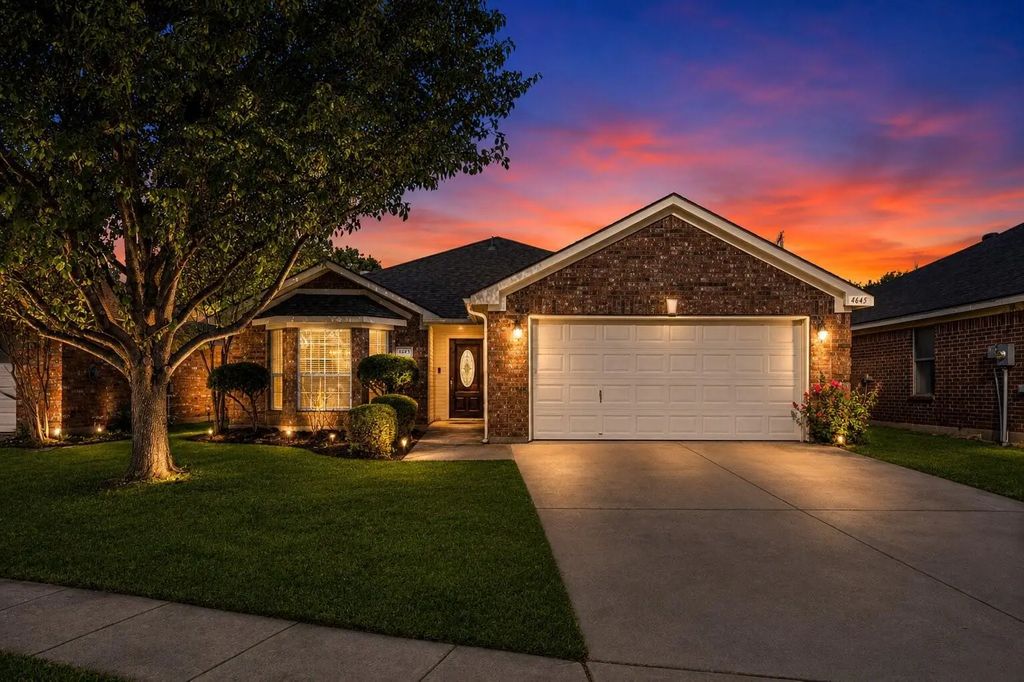 4645 Wheatland Drive, Fort Worth