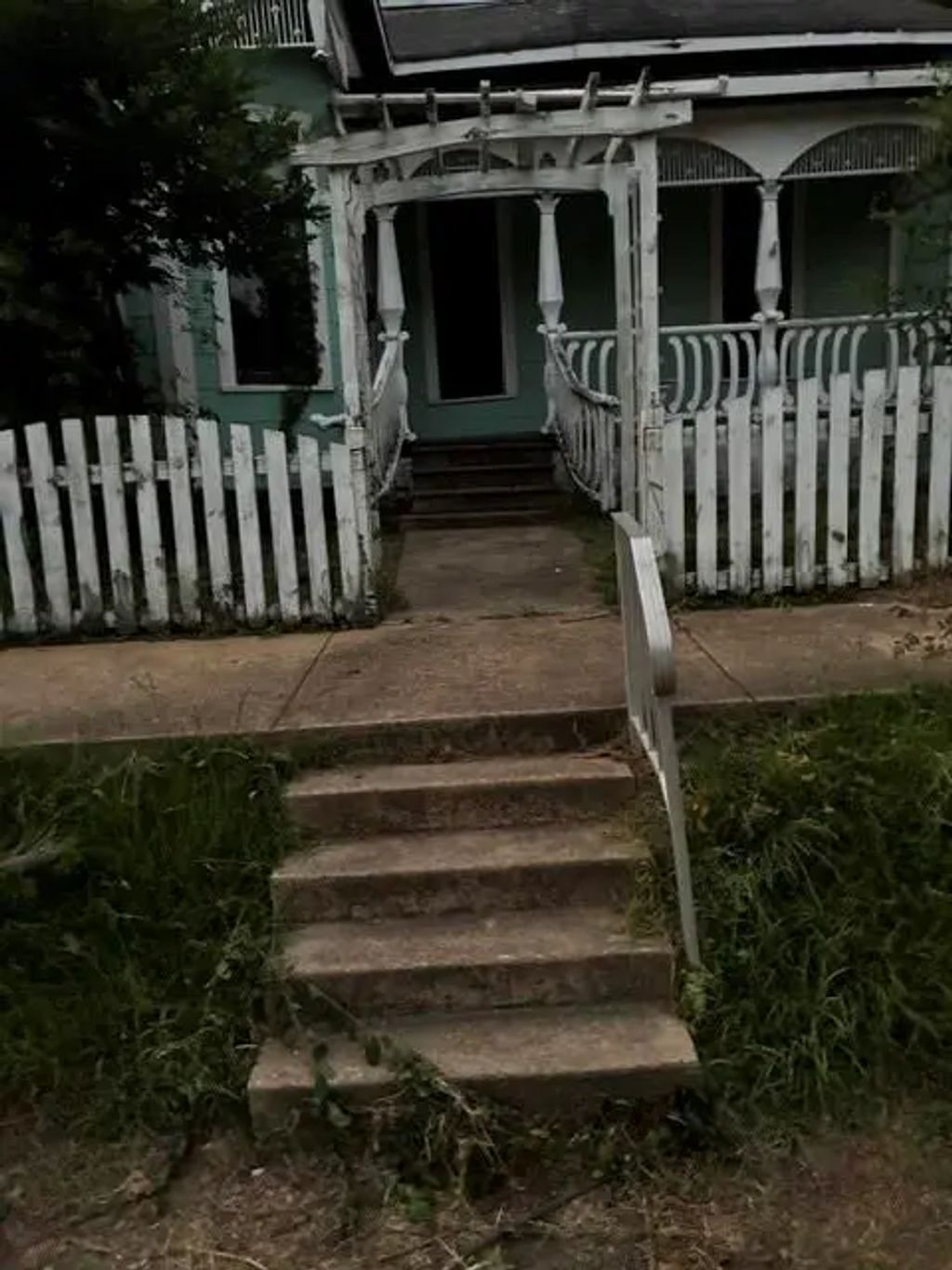 807 E Main Street, Winnfield