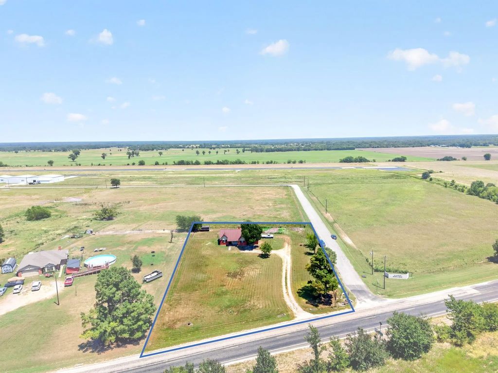 7261 State Highway 50, Commerce