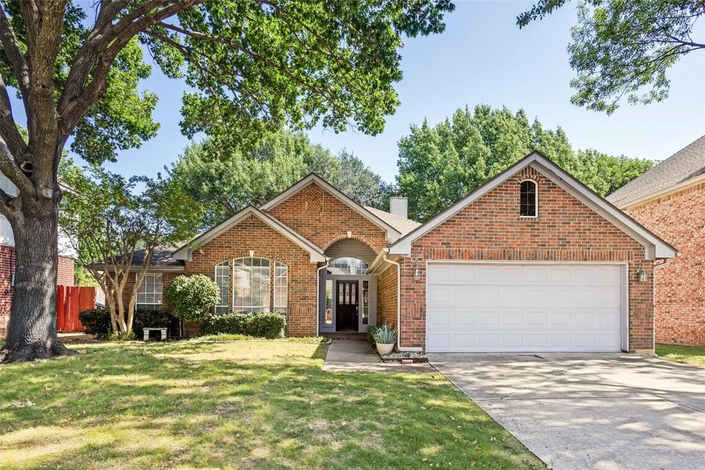 2911 Stonepointe, McKinney