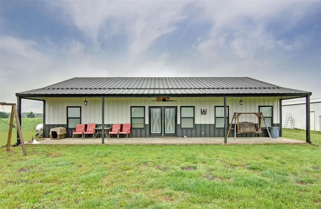 7400 County Road 4726, Wolfe City