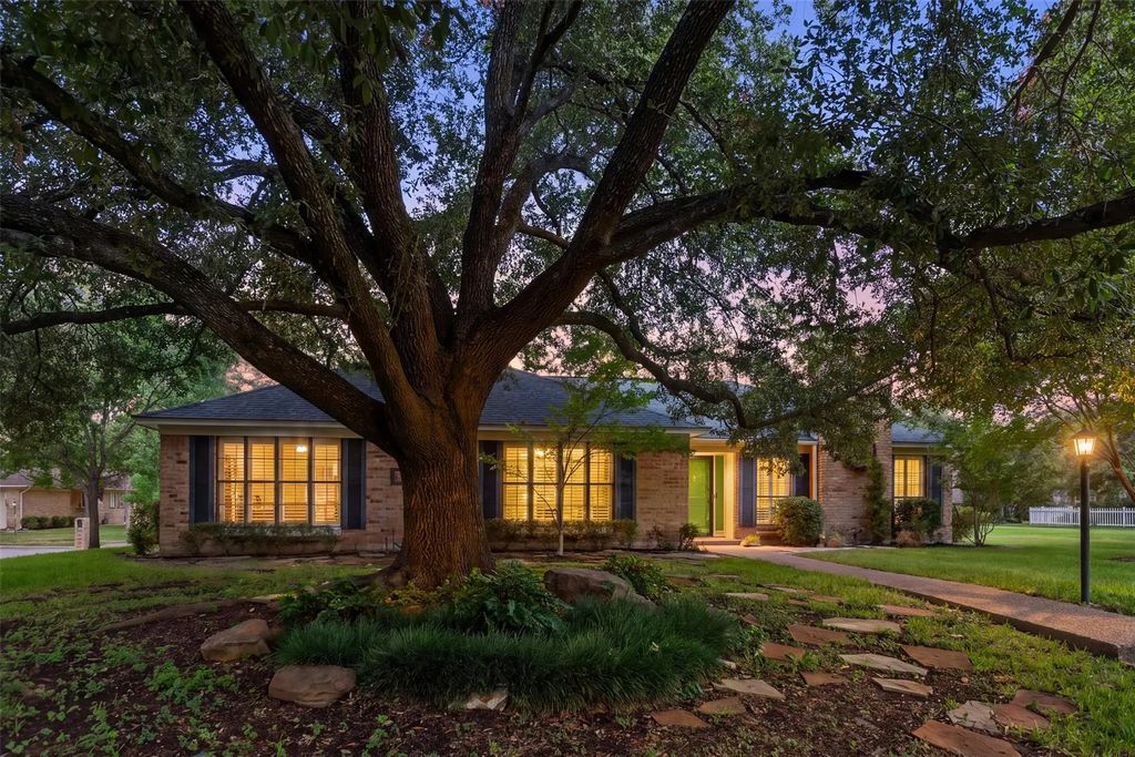 2825 Chimney Hill Drive, Waco