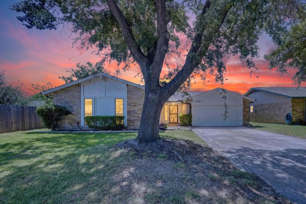 7209 Cleburne Road, Fort Worth