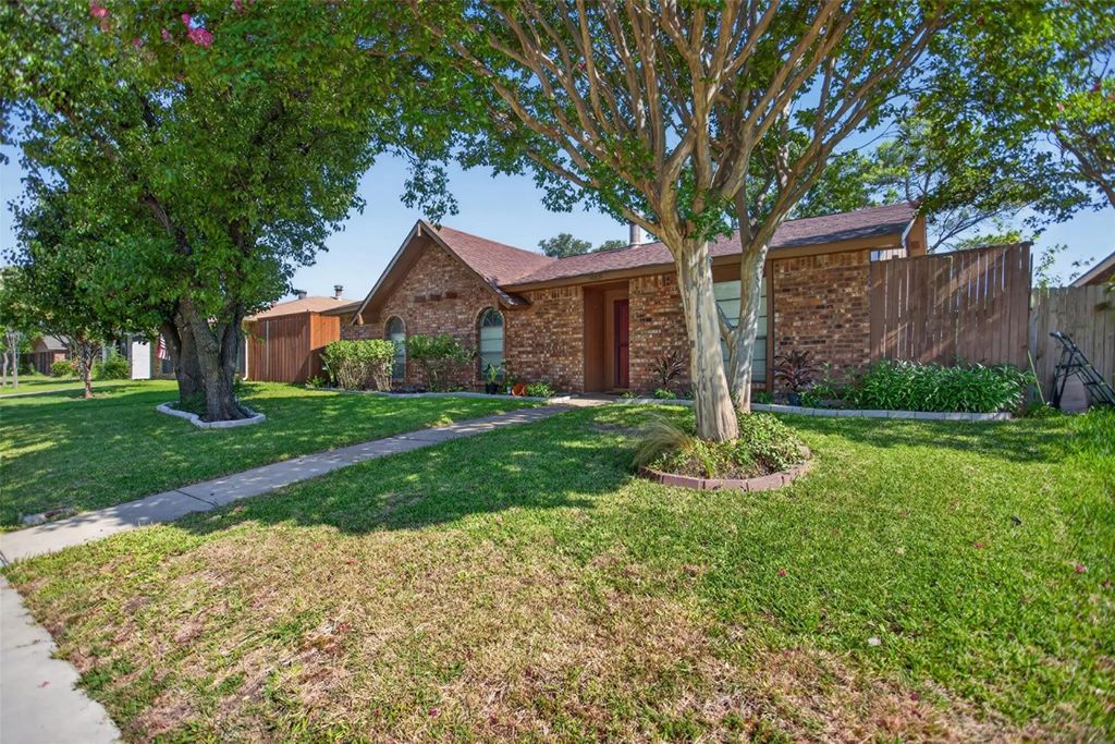 9009 Willowbrook Drive, Rowlett