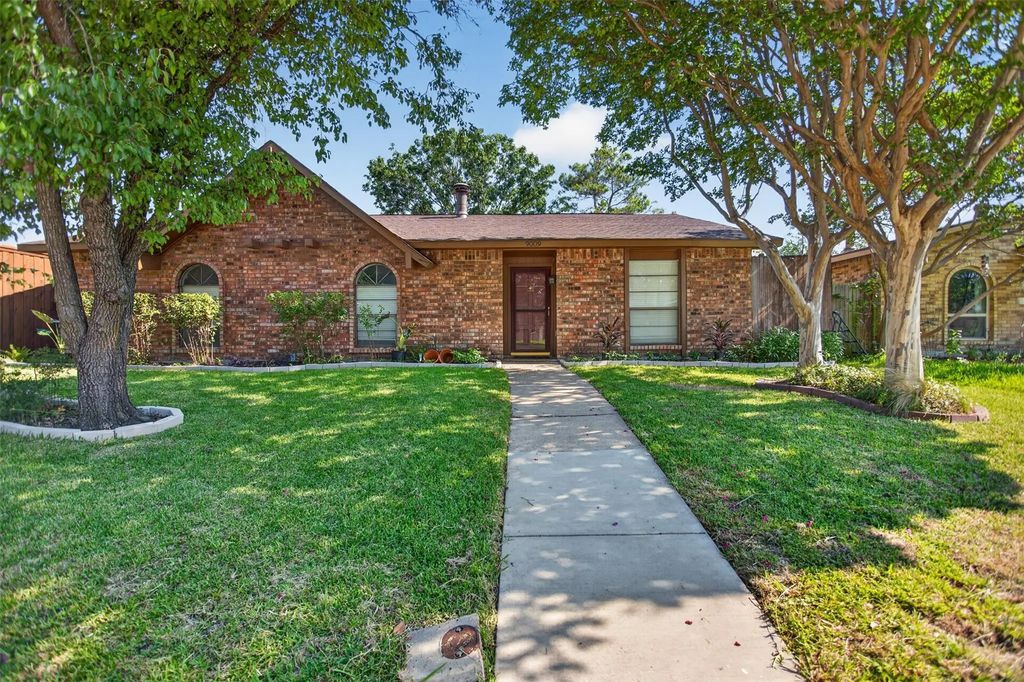 9009 Willowbrook Drive, Rowlett