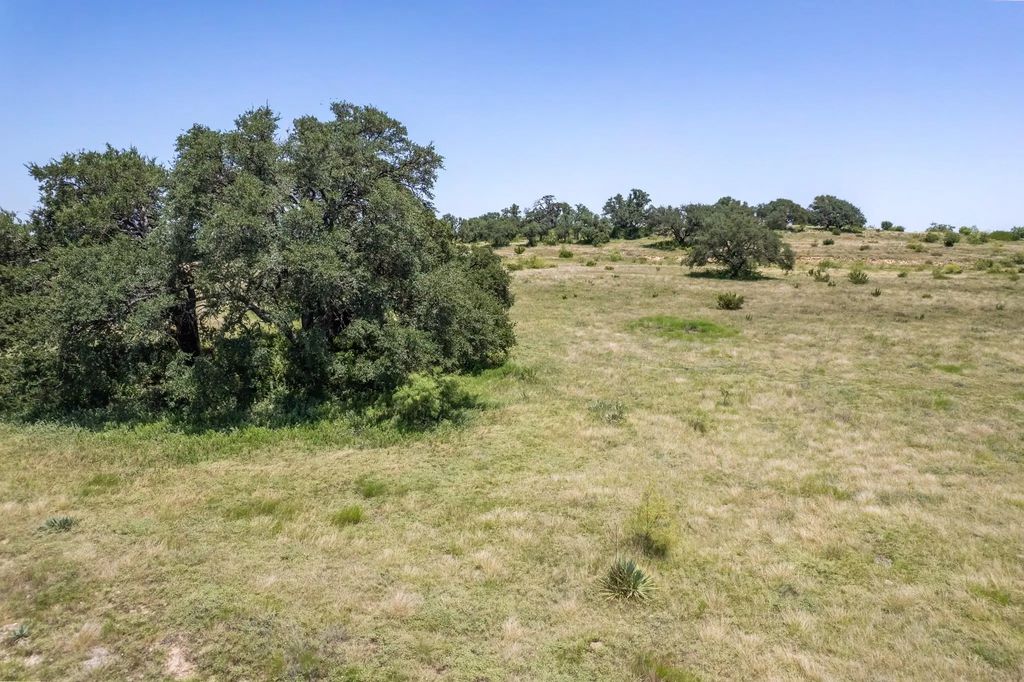 178 Twisted Creek Drive, Gustine